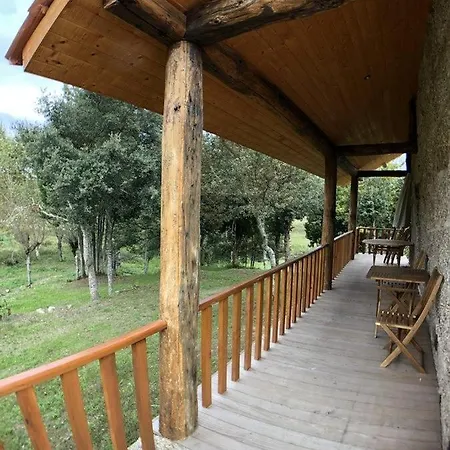 Amazing Farm House With Pool-espigueiro Prázdninový dům